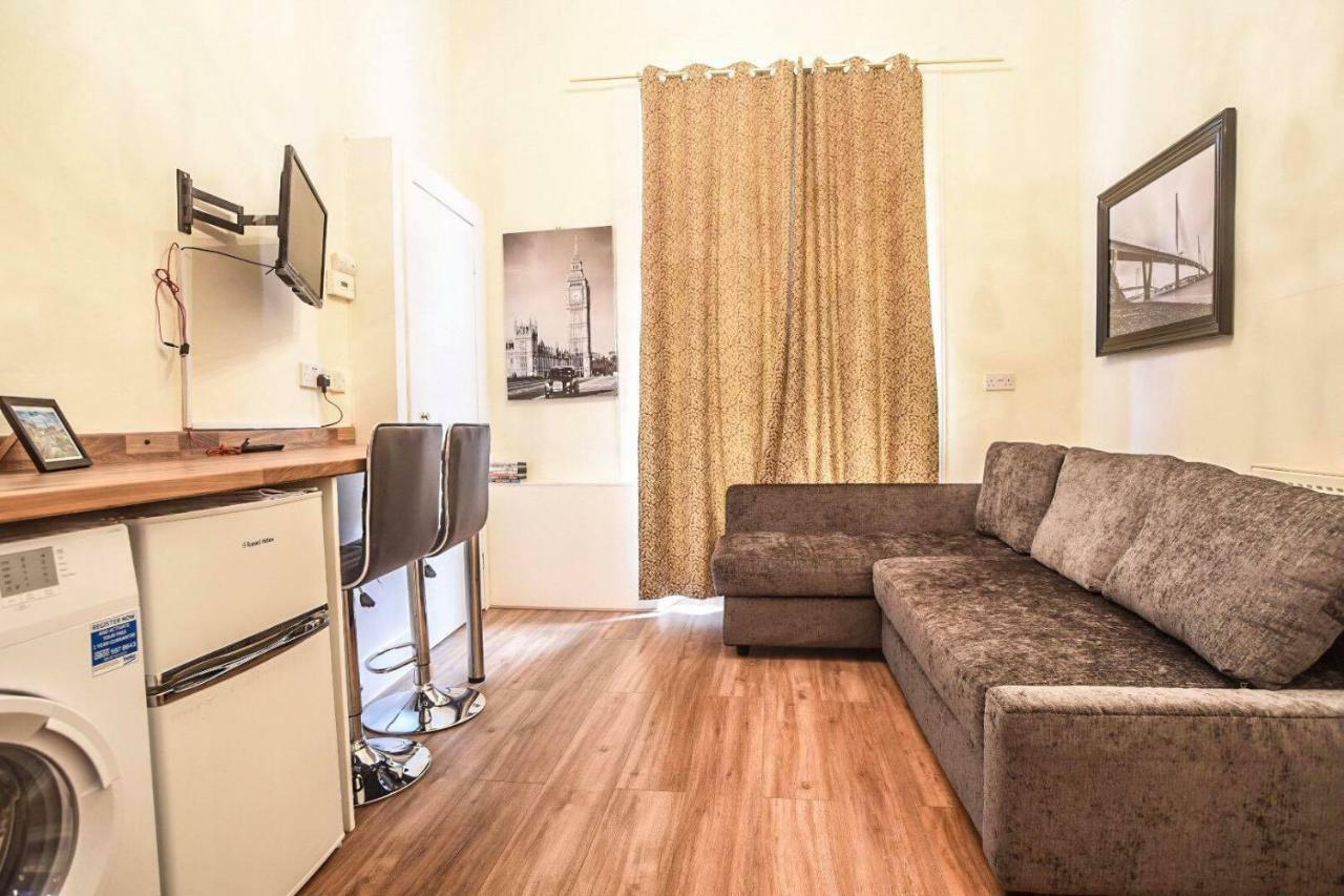 Edinburgh Ground Floor City Centre Flat Close To Princess Street Esterno foto