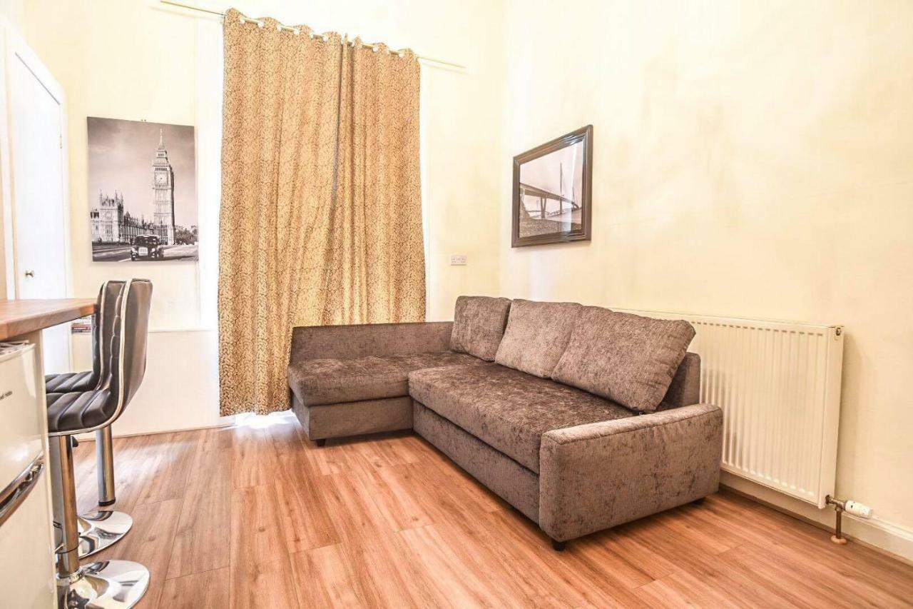 Edinburgh Ground Floor City Centre Flat Close To Princess Street Esterno foto